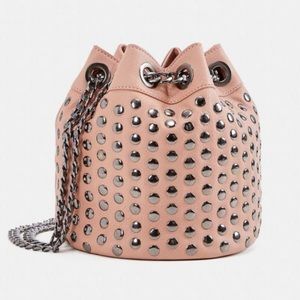 Trendy Bucket Bag 😍
